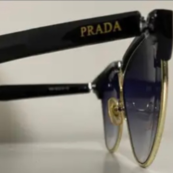 Prada sunglasses - Picture 5 of 12
